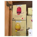 Le Creuset 16oz Honey Pot, Le Creuset 15oz Berry
