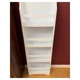 White 3-Drawer End Table, Measures: 17ï¿½W x 11ï¿½D x