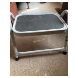 White/ Black Metal Step Stool, White/ Black Metal