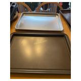 4- Metal Cookie Sheets, Silicone 12- Muffin Round