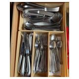 40+ pc of ï¿½Supreme Cutlery Silverware