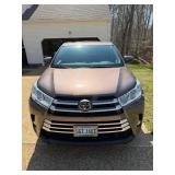 2019 Toyota Highlander XLE, 5 Door, AWD UTV, 3.5