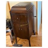 RCA Victor Victrola- Works, Looks Great! with