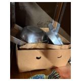 Box Aluminum Baking Dishes, Molds, Bowls, and