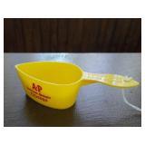 A&P Coffee Scoop 1x3"