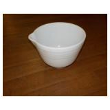 Pyrex H.B. bowl