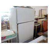 Amana refrigerator freezer