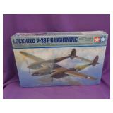 Model Lockheed P-38F/G Lightning 1/48th scale