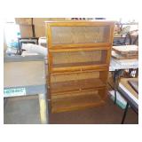 4 Shelf bookcase w/ doors