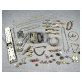 Vintage Lot of Jewelry Some Nice Pieces!