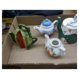 Mini teapots