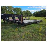 GOOSENECK FLATBED WITH DOVETAIL