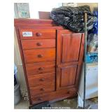NICE WOOD DRESSER