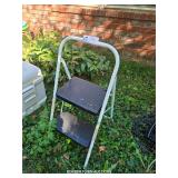 SMALL STEP STOOL
