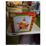COLLECTION OF GRINCH CHRISTMAS D?COR