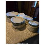 SET OR NORITAKE CHINA DISHWARE