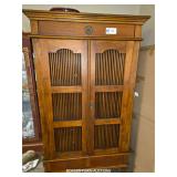 VERY NICE STANDING KITCHEN CUPBOARD