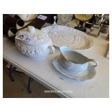 PLATTER, GRAVY BOAT, SOUP TERRIN PLATTER, GRAVY BOAT, SOUP TERRIN