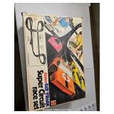 1970 MATTEL SIZZLERS FAT TRACK SUPER CIRCUIT SET