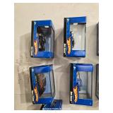 2007 HOT WHEELS MINI CARS w/DISPLAY CASE 7 PIECES