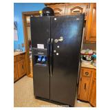 SIDE BY SIDE REFRIGERATOR (WORKS)