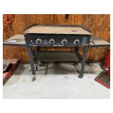 BLACKSTONE BRAND GRIDDLE (WORKS, USES PROPANE)