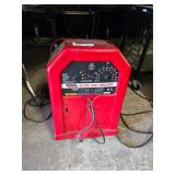 LINCOLN AC/DC WELDER  (WORKS)