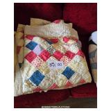 VINTAGE QUILTS