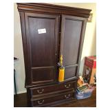 HOME ENTERTAINMENT CENTER