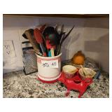 PIONEER WOMAN KITCHEN ITEMS