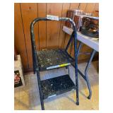 STEP LADDER