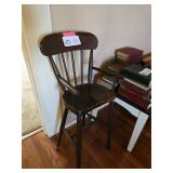 ANTIQUE HIGHCHAIR