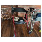 WALKERS, MASSAGING CUSHION