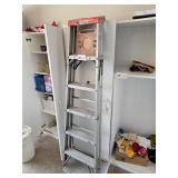 ALUMINUM STEP LADDER