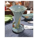 ROSEVILLE USA VINTAGE 283-8 PINE CONE VASE