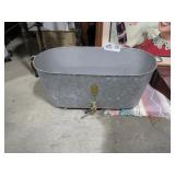 METAL ICE BUCKET WITH DRAIN SPOUT