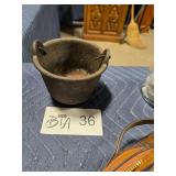 CAST IRON SMELTING POT