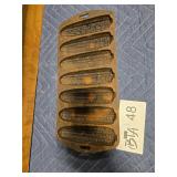 CAST IRON CORNBREAD PAN