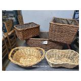 WICKER BASKET LOT