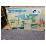 HOLIDAY INN PLAYSKOOL SET