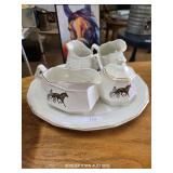 DISHWARE SET
