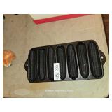 CAST IRON WAGNER CORNBREAD PAN