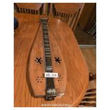 MOUNTAIN DULCIMER