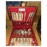FLATWARE SET