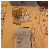 Vintage Mickey Mouse Watch & Fashion Accessories