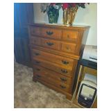 4 DRAWER CHEST OF DRAWERS