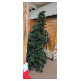 Artificial Pre-Lit Evergreen Christmas Tree
