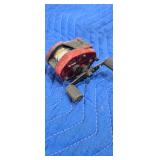 Quantum QL500 Baitcast Fishing Reel