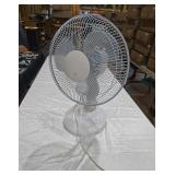 White Oscillating Table Fan