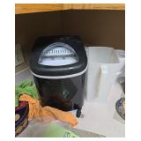 Frigidaire Portable Countertop Ice Maker